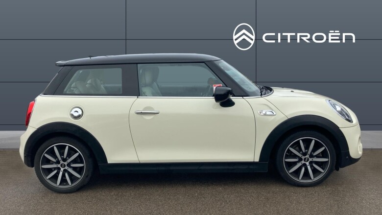 MINI Hatchback 2.0 Cooper S Exclusive II 3dr Auto Petrol Hatchback